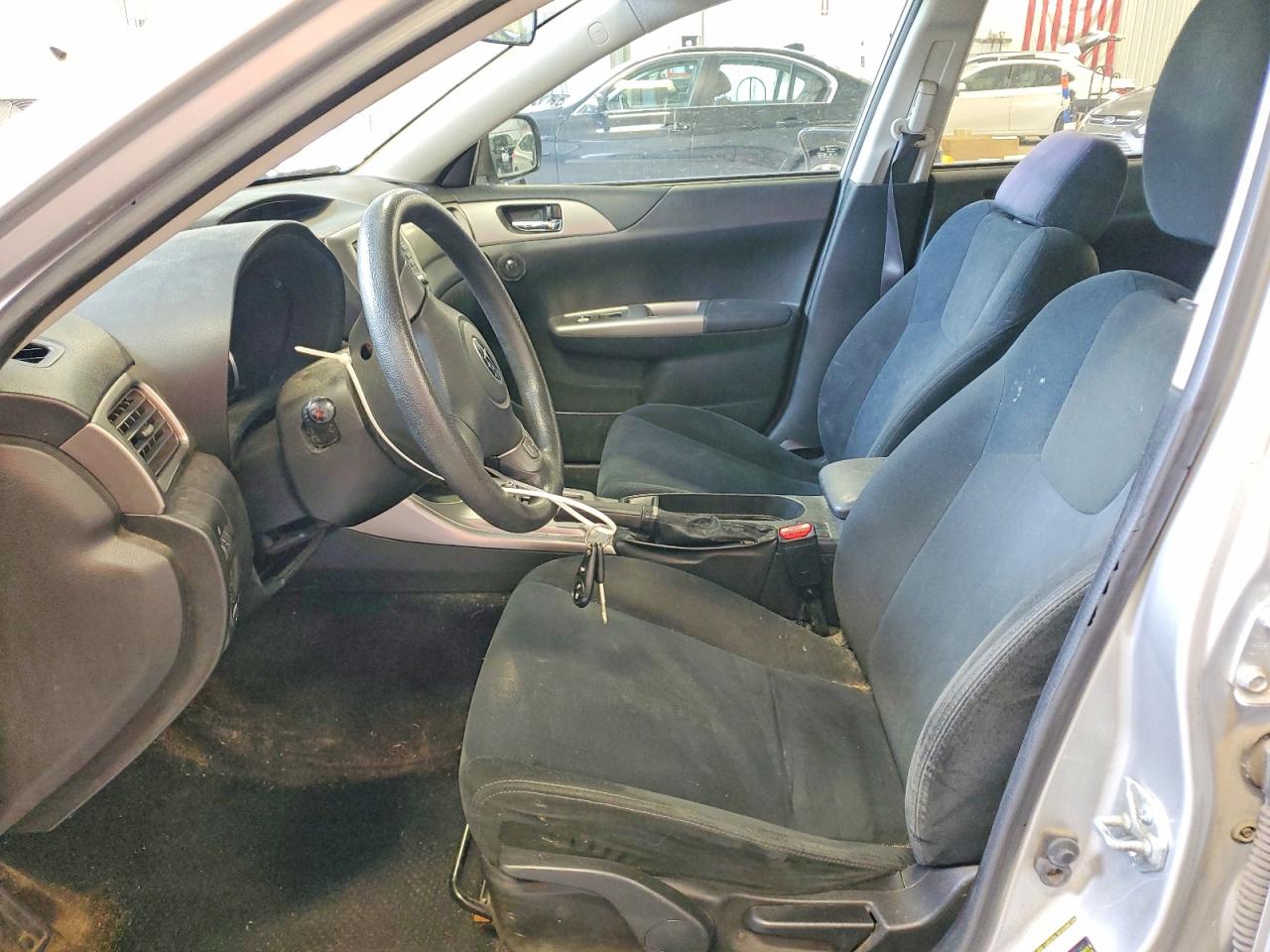 2009 Subaru Impreza 2.5i Silver vin: JF1GE61639H506027