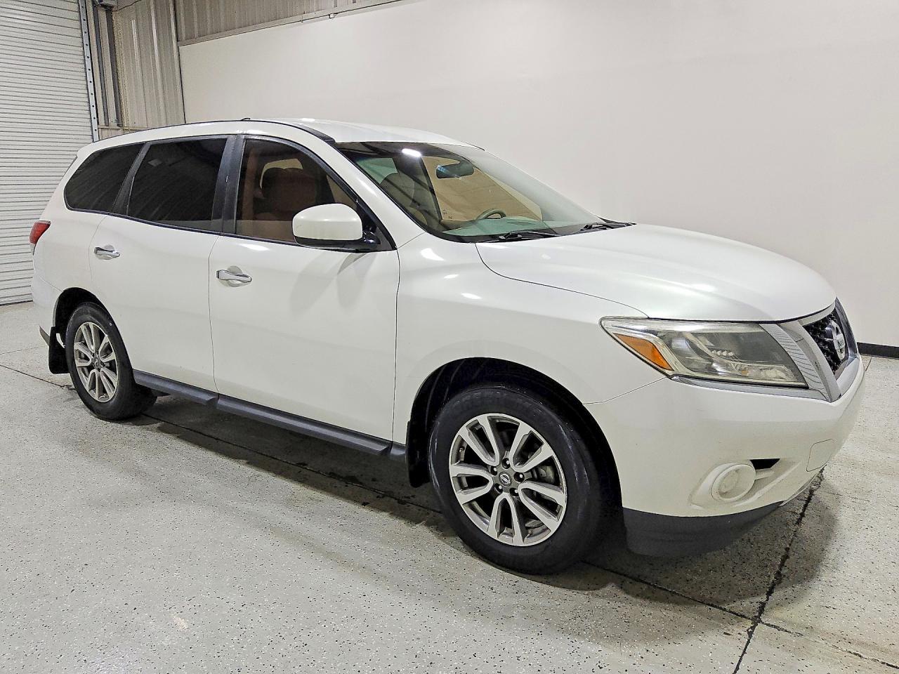 2014 Nissan Pathfinder S White vin: 5N1AR2MN9EC646831