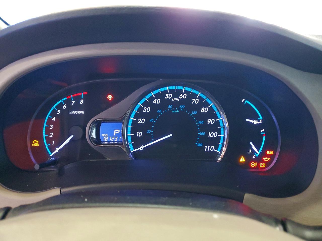 2013 Toyota Sienna Xle 8-passenger Gold vin: 5TDYK3DC6DS404703