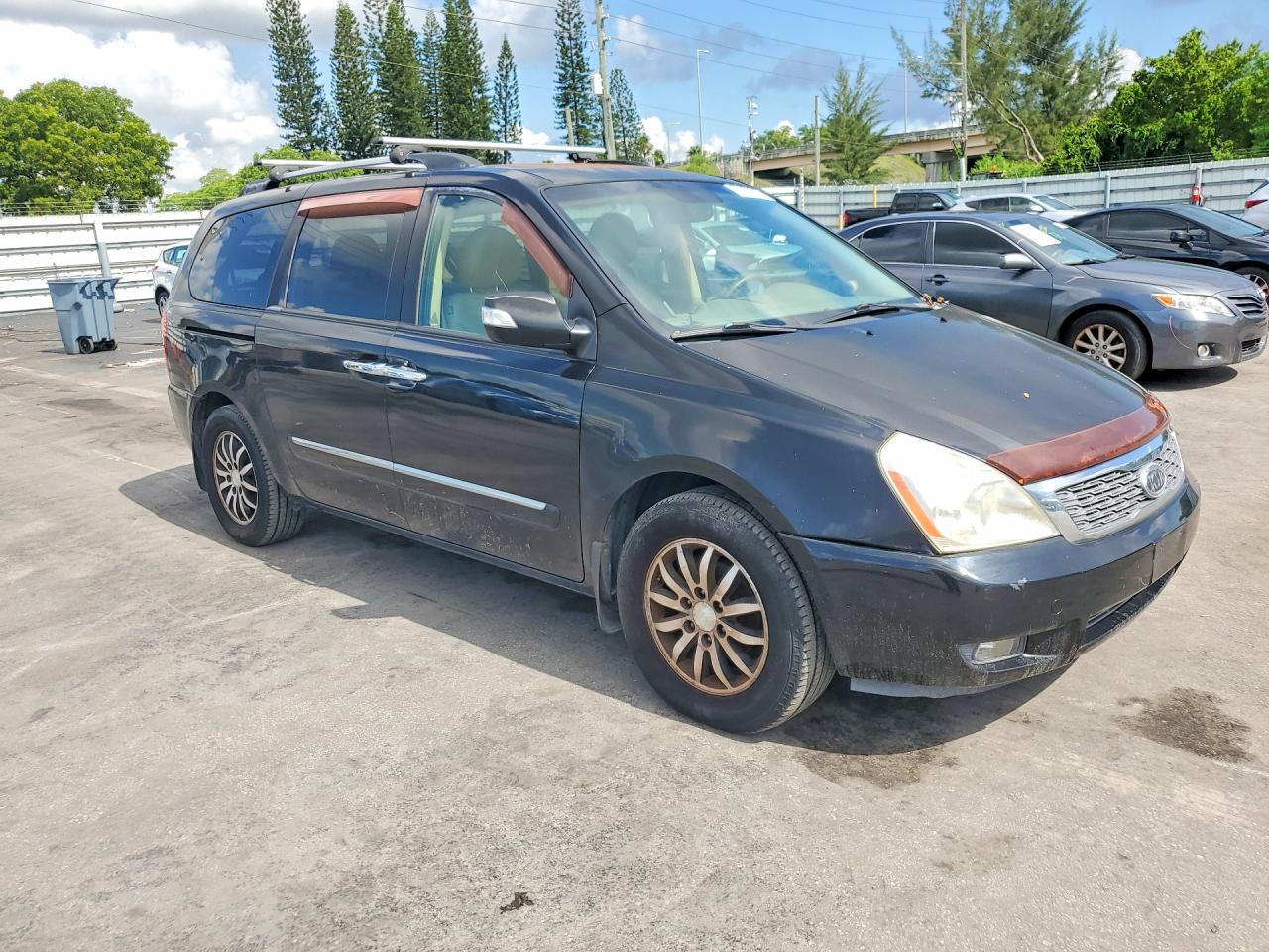2011 Kia Sedona Ex Black vin: KNDMH4C72B6387256