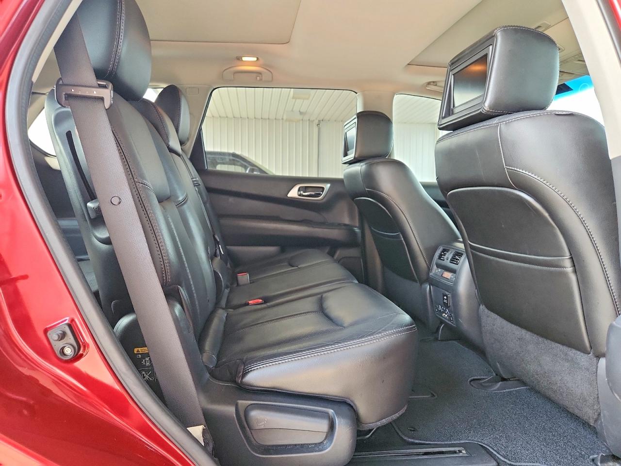 2014 Nissan Pathfinder S Red vin: 5N1AR2MM3EC610589