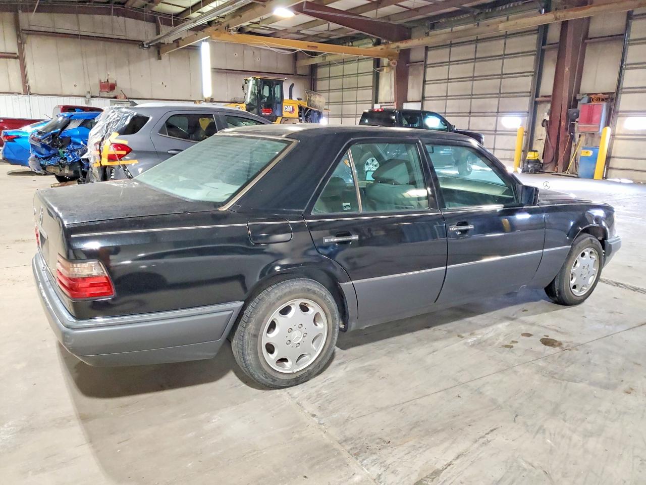 1994 Mercedes-benz E 320 Black vin: WDBEA32E9RC065145
