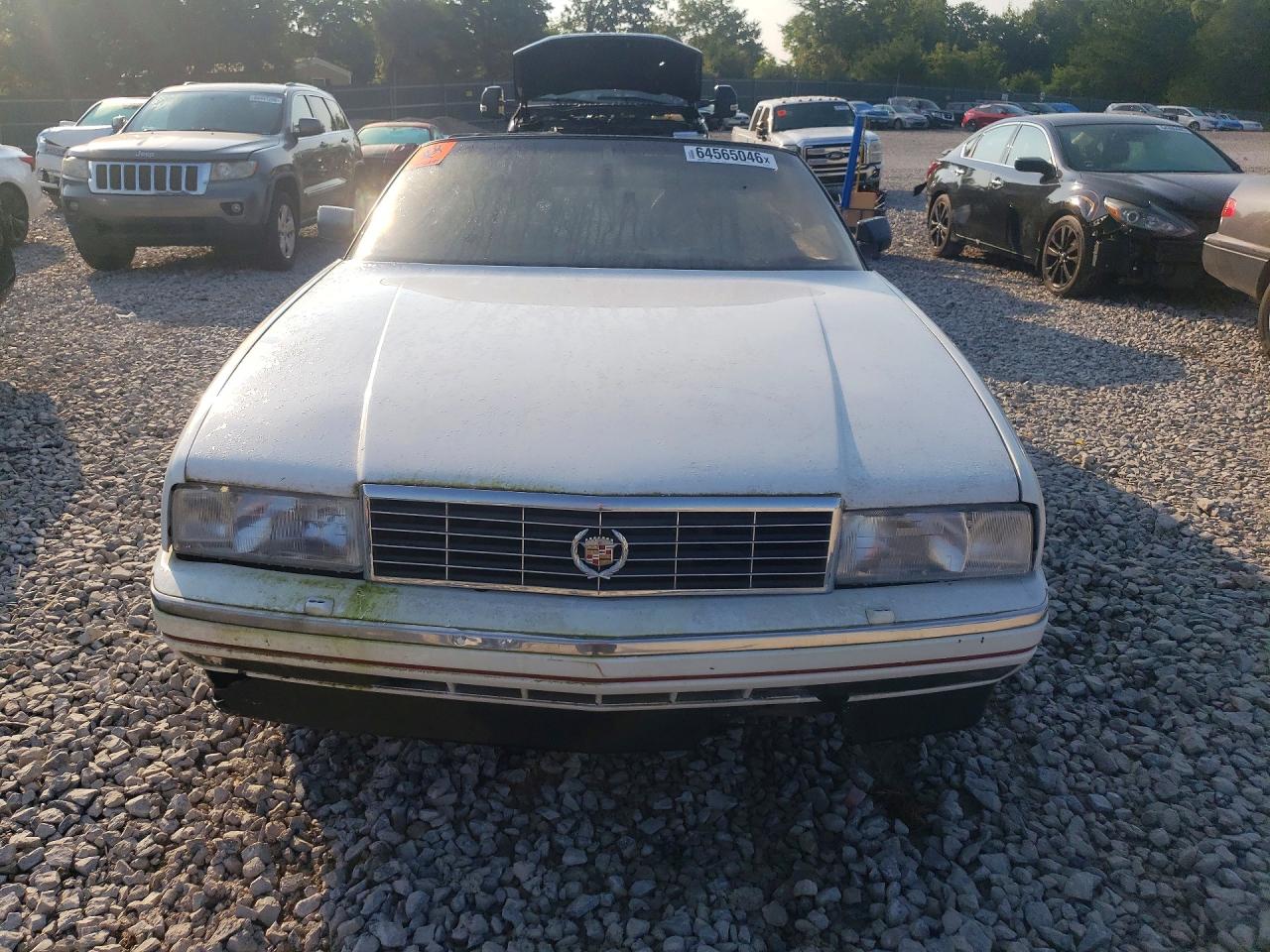 1991 Cadillac Allante White vin: 1G6VS3389MU127026