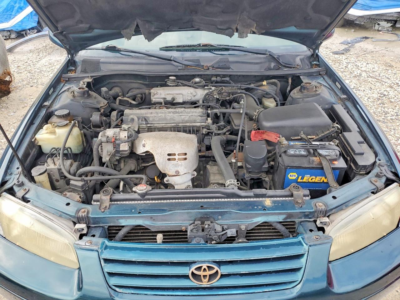 1998 Toyota Camry Le Green vin: 4T1BG22K9WU210415