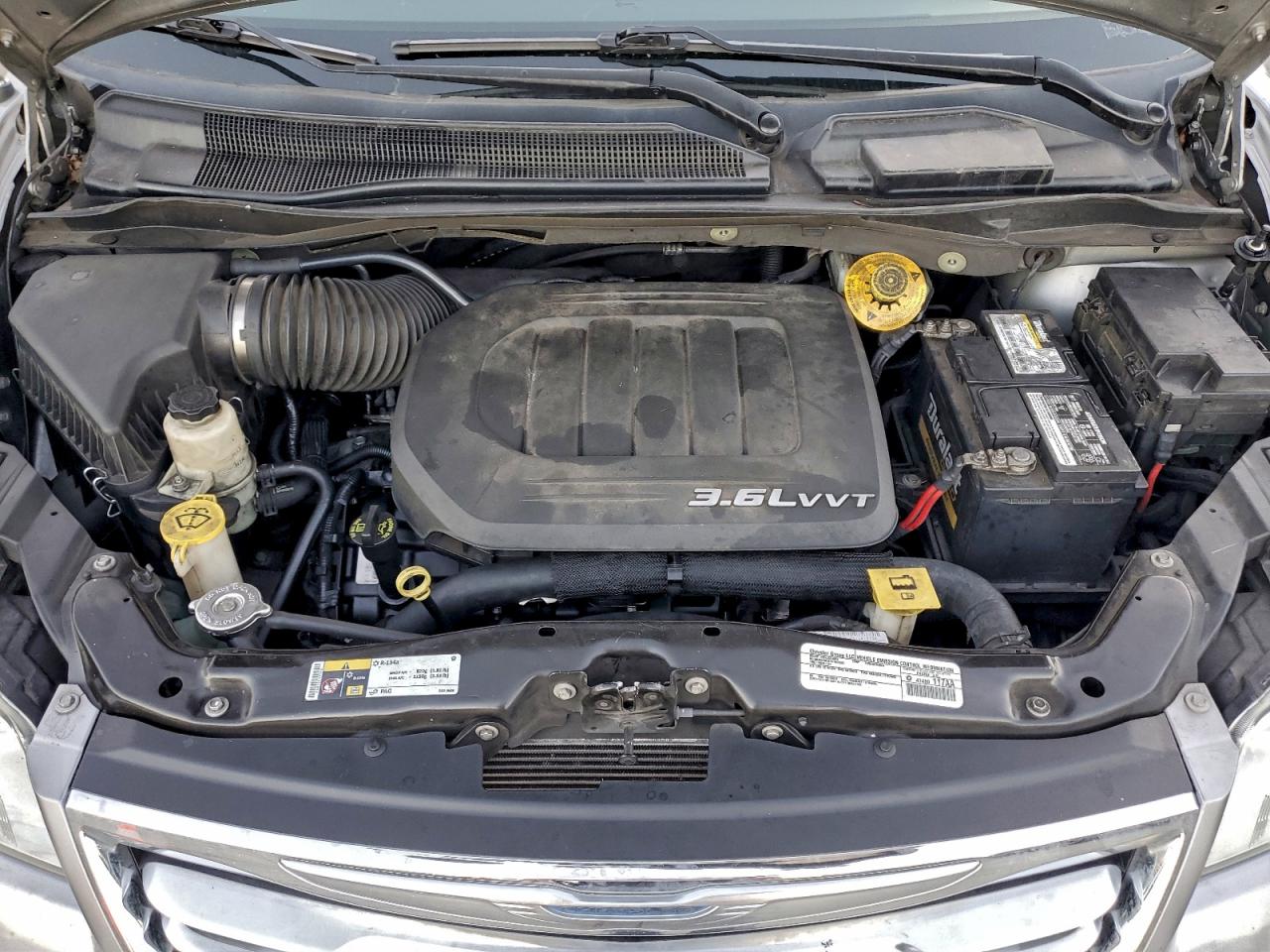 2015 Chrysler Town & Cou Серебряный vin: 2C4R1CG3FR629862
