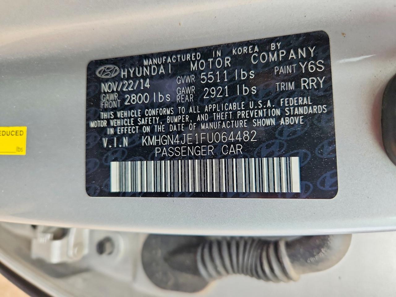 2015 Hyundai Genesis 3.8l Silver vin: KMHGN4JE1FU064482