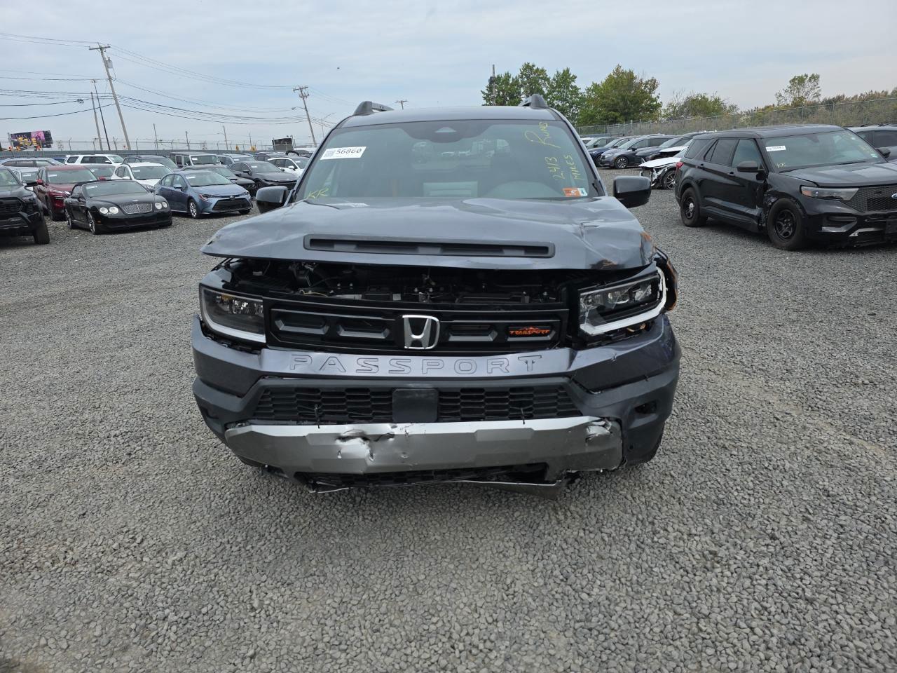2026 Honda Passport Trail Sport Серый vin: 5FNYF9H51TB010726