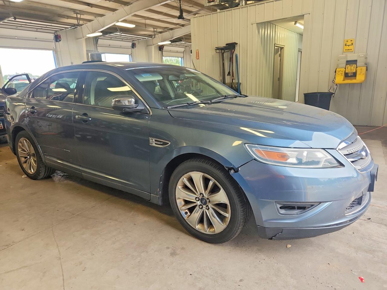 2010 Ford Taurus Limited Blue vin: 1FAHP2FW3AG140385