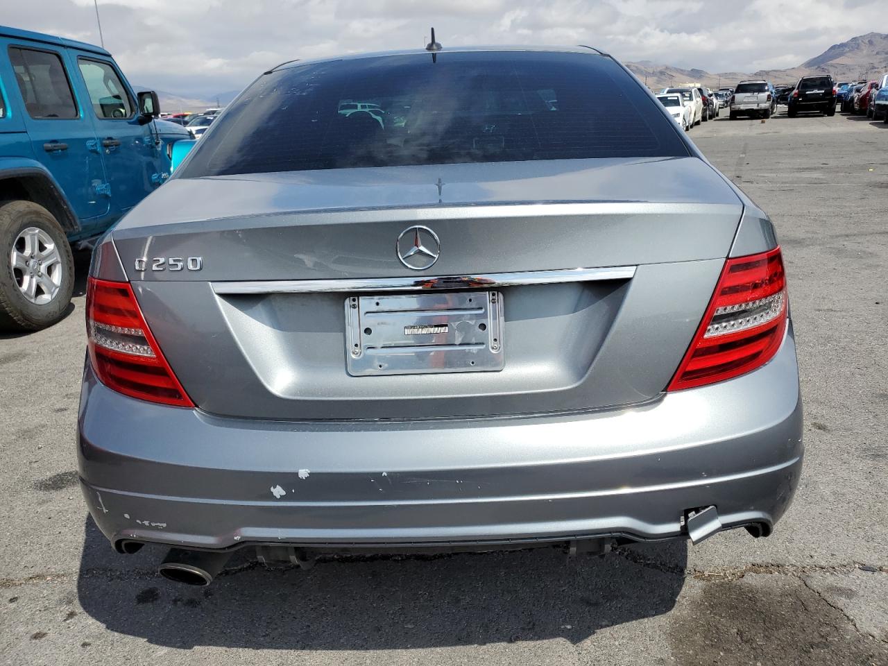 2013 Mercedes-benz C 250 Gray vin: WDDGF4HB2DR274222