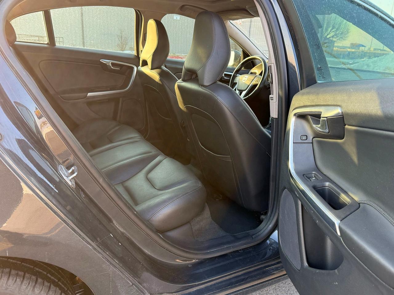 2015 Volvo S60 Premier Gray vin: YV140MFB3F1308889