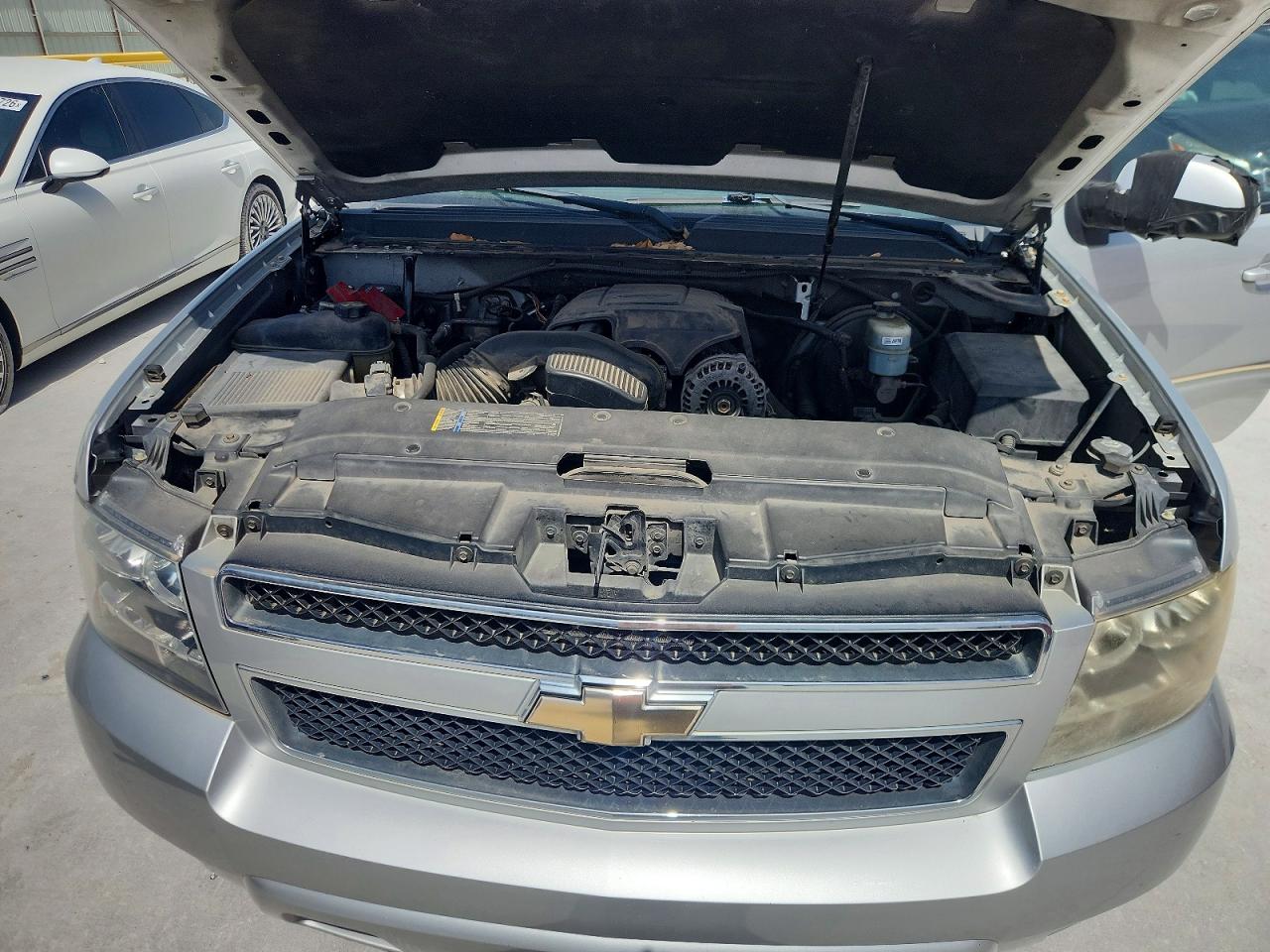 2011 Chevrolet Suburban C1500 Lt Silver vin: 1GNSCJE0XBR178132