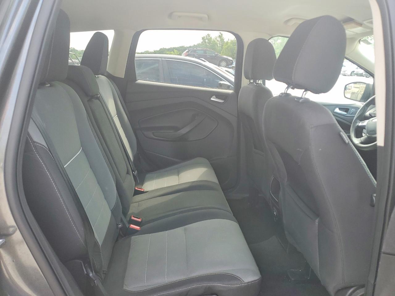 2015 Ford Escape Se Gray vin: 1FMCU9G97FUB82125