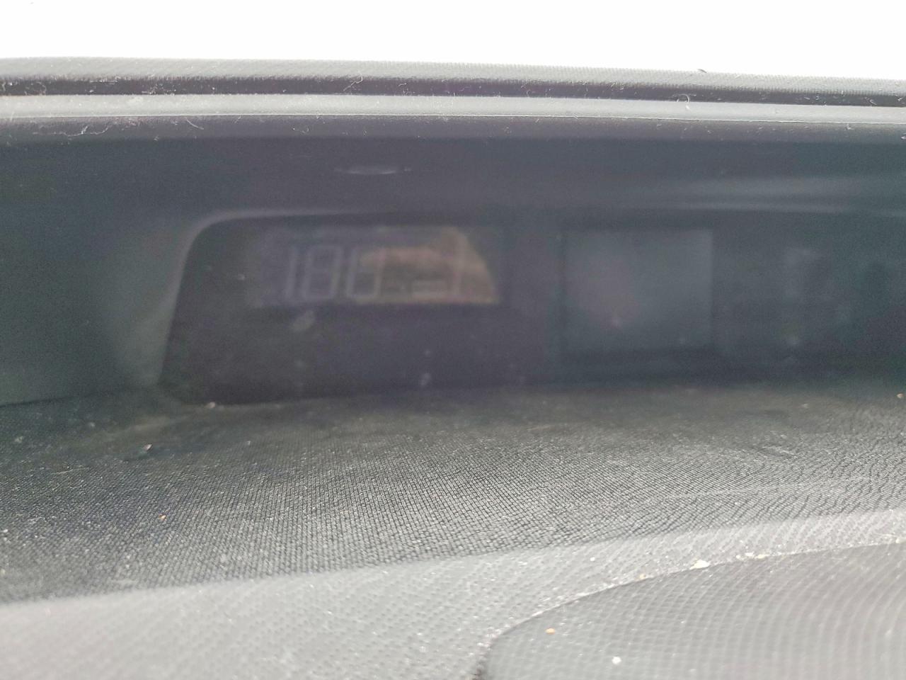 2013 Toyota Prius C Two Серебряный vin: JTDKDTB31D1055806