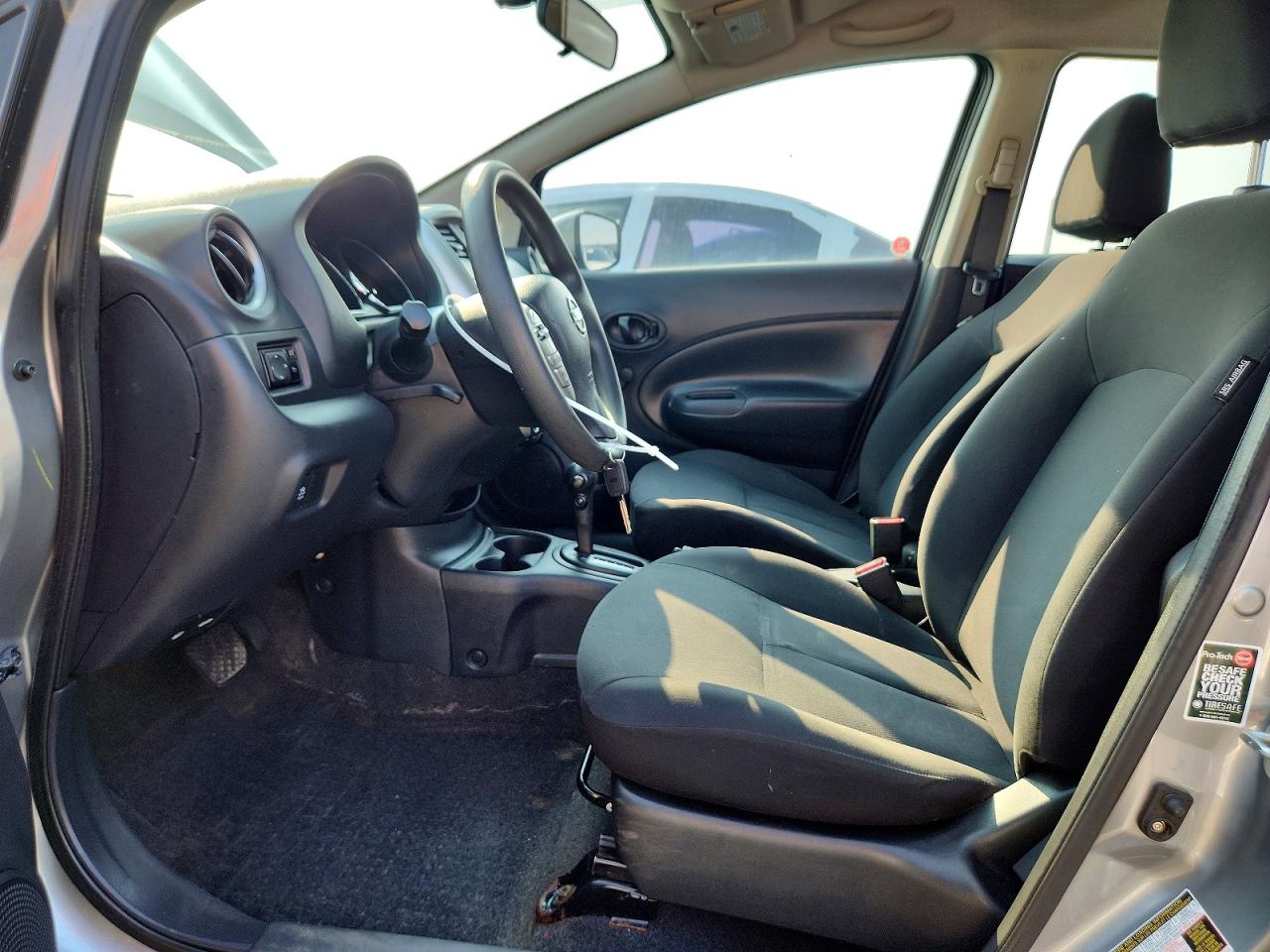 2015 Nissan Versa Note S Серебряный vin: 3N1CE2CP6FL356793