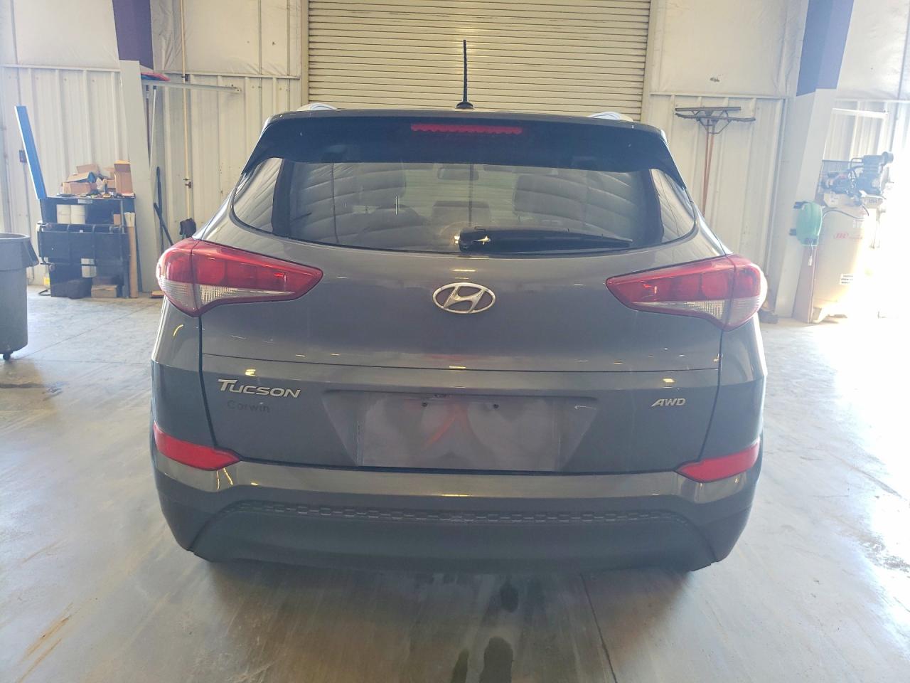 2016 Hyundai Tucson Se Gray vin: KM8J3CA40GU092594