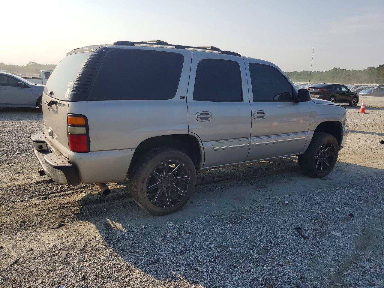 2006 Chevrolet Tahoe K1500 Tan vin: 1GNEK13T36R122486