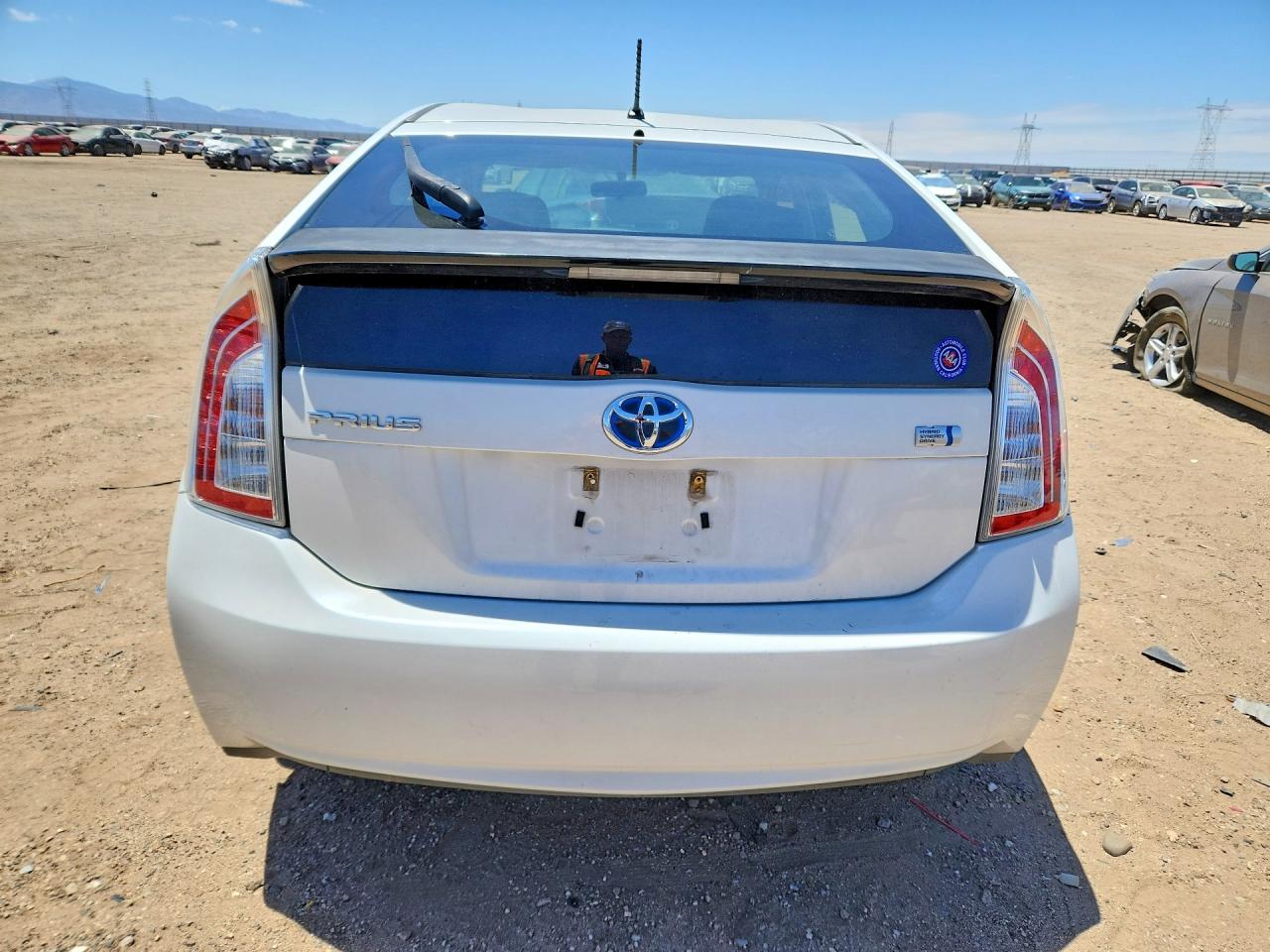 2012 Toyota Prius Two White vin: JTDKN3DU2C5503531
