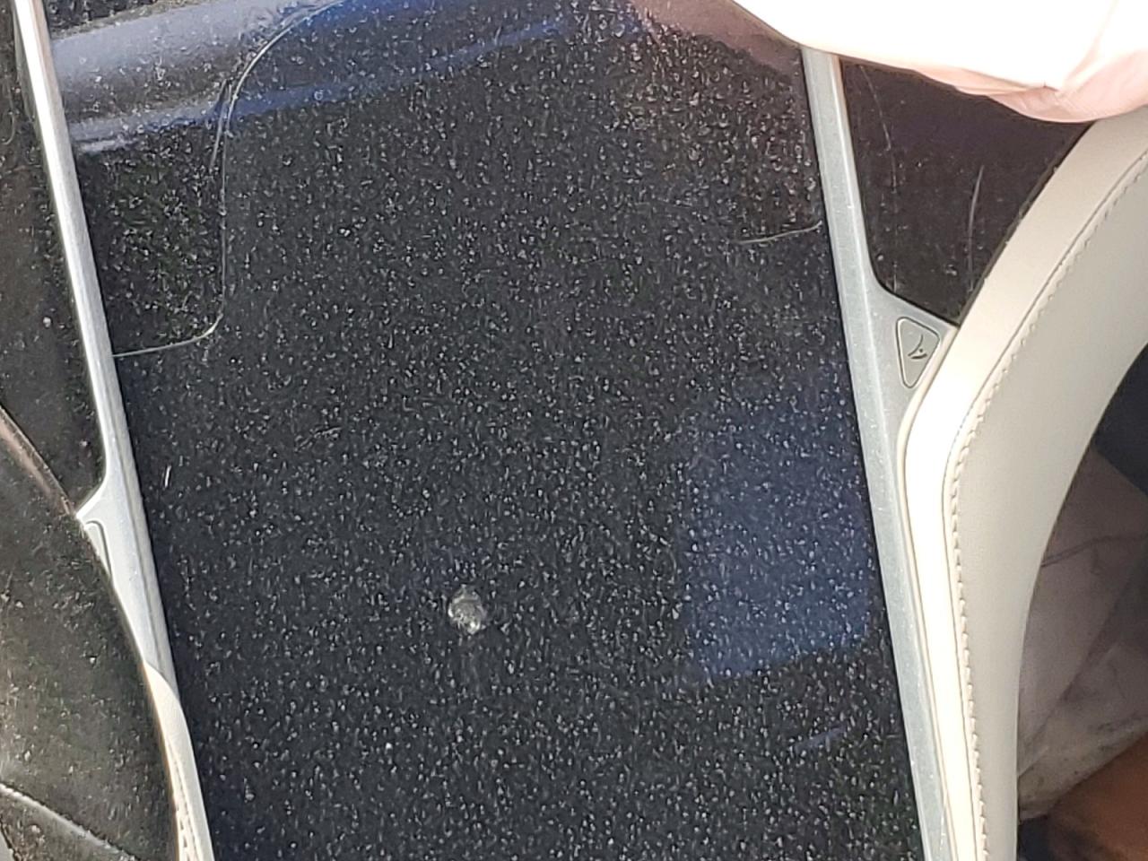 2015 Tesla Model S Черный vin: 5YJSA1E20FF106612