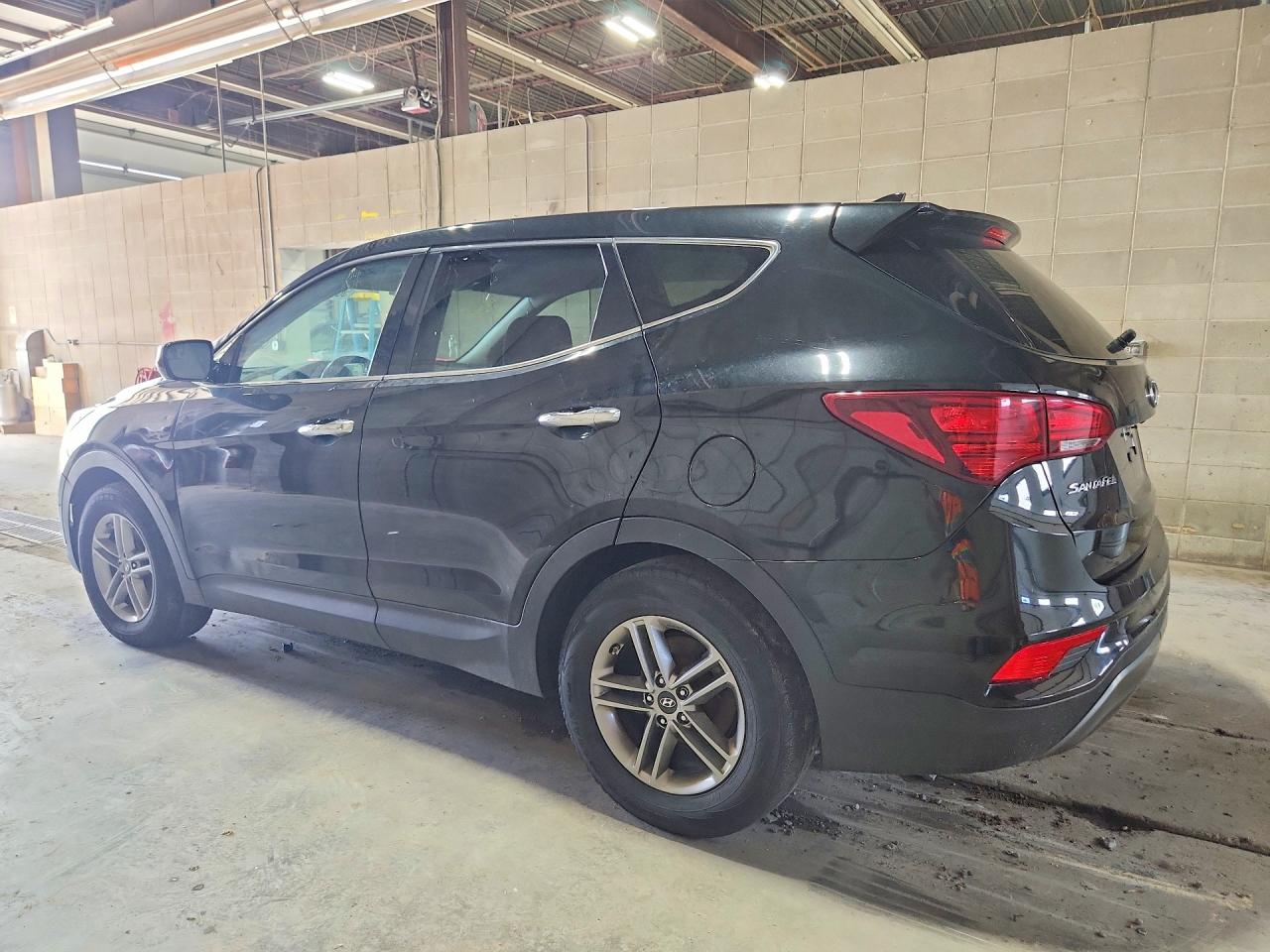 2017 Hyundai Santa Fe Sport 2.4l Черный vin: 5NMZTDLB0HH025222