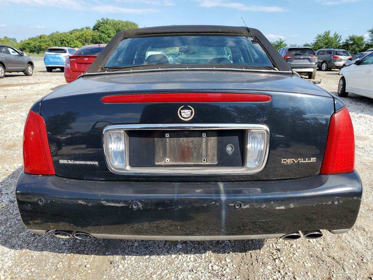 2002 Cadillac Deville Black vin: 1G6KD54Y42U265755
