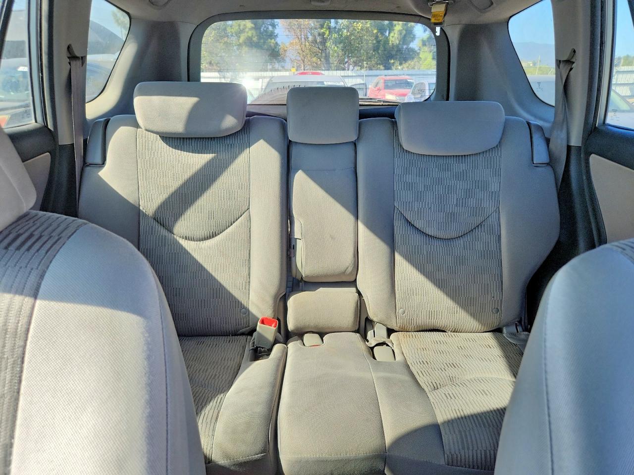 2010 Toyota Rav4 Base Серебряный vin: 2T3BF4DV4AW042298