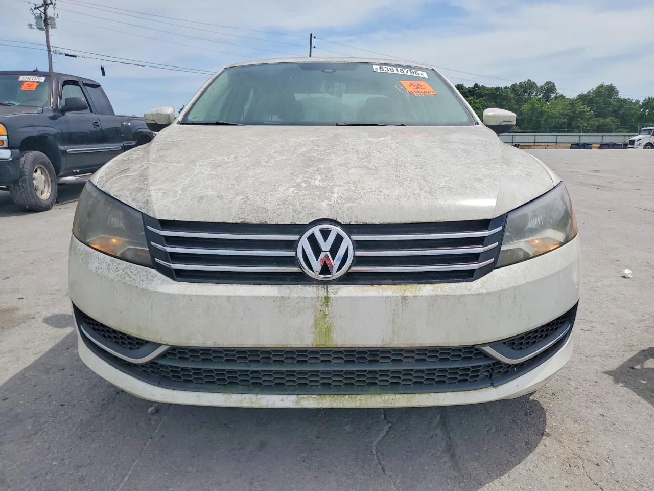 2014 Volkswagen Passat S White vin: 1VWAS7A34EC047387