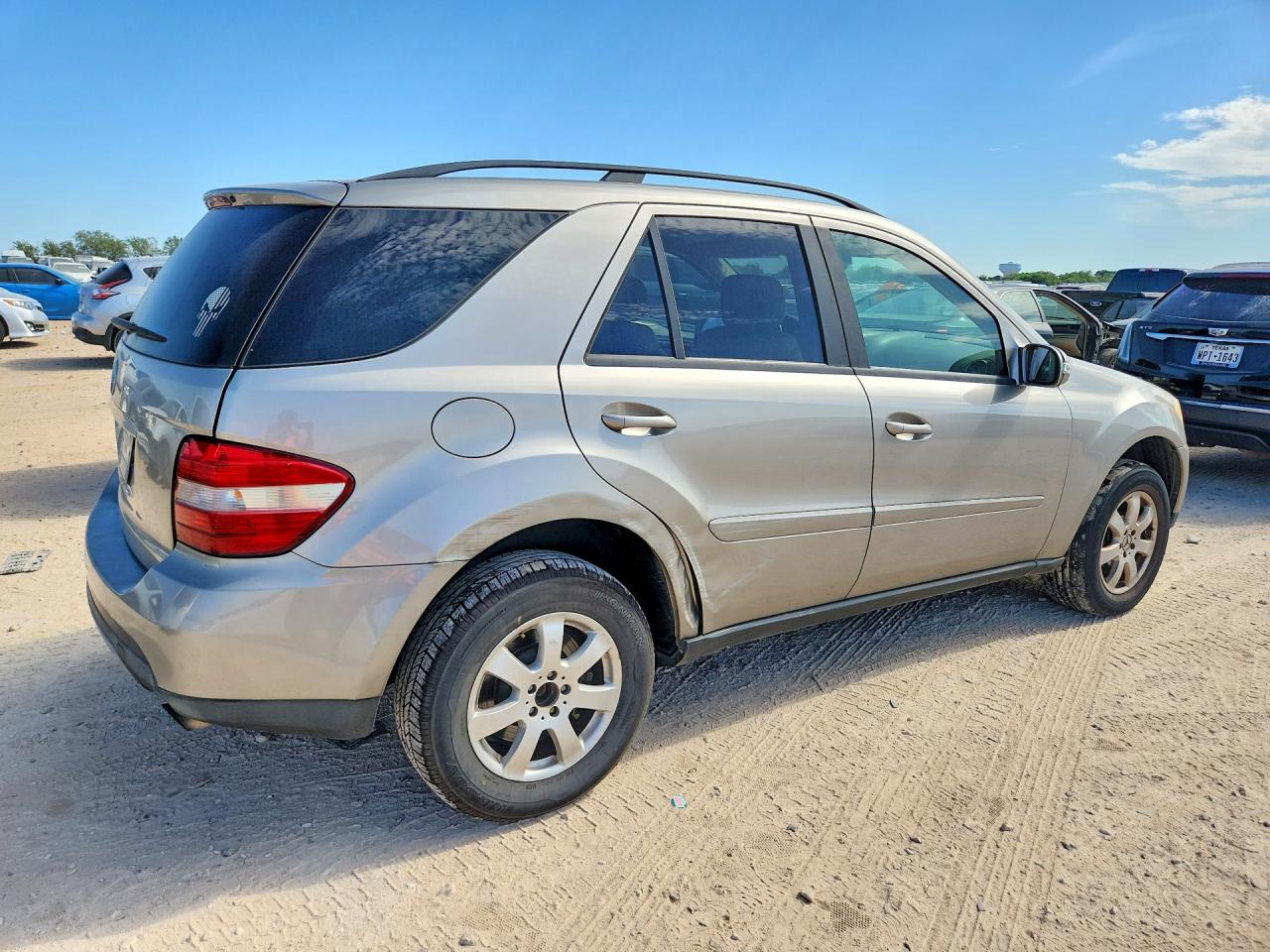 2006 Mercedes-benz Ml 350 Gold vin: 4JGBB86E26A009026