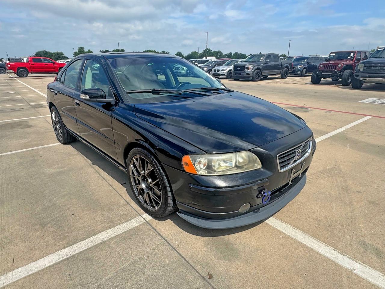 YV1RS547X82687522