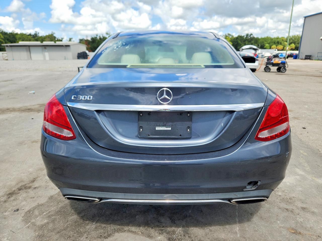2015 Mercedes-benz C 300 Gray vin: 55SWF4JB9FU048346
