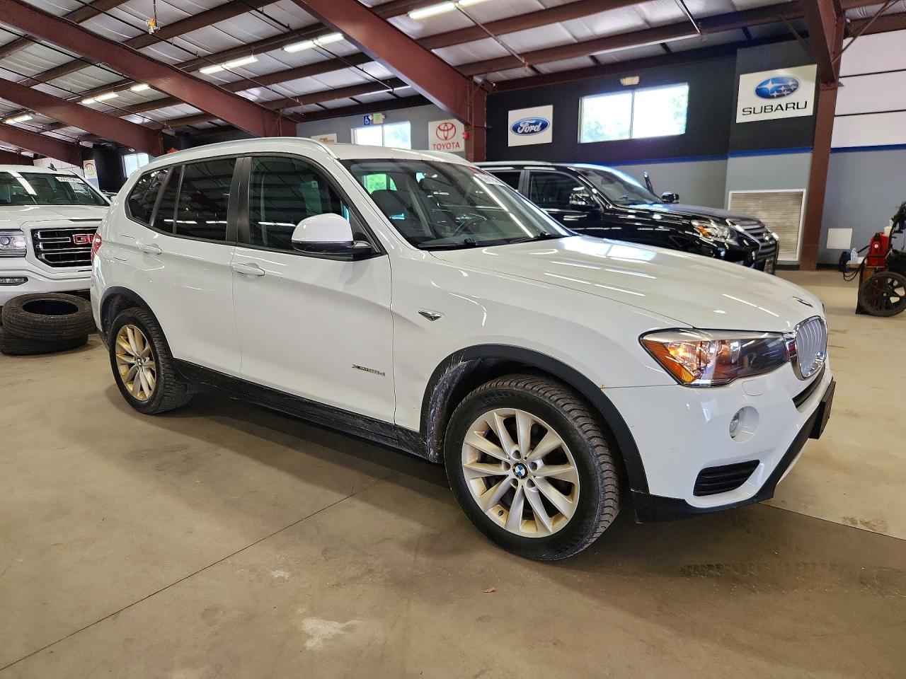 2015 Bmw X3 White vin: 5UXWY3C57F0E95559