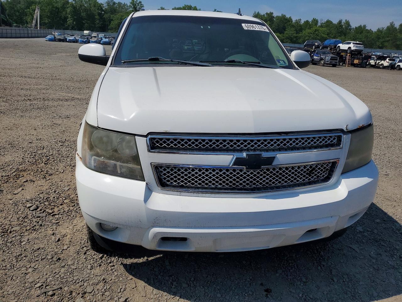 2010 Chevrolet Tahoe K1500 Lt White vin: 1GNUKBE00AR261956