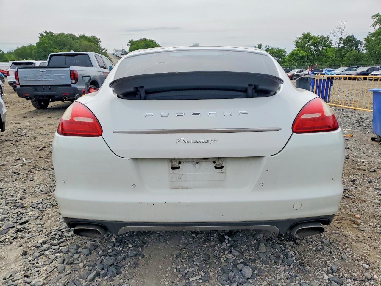 2013 Porsche Panamera 2 Белый vin: WP0AA2A78DL016816