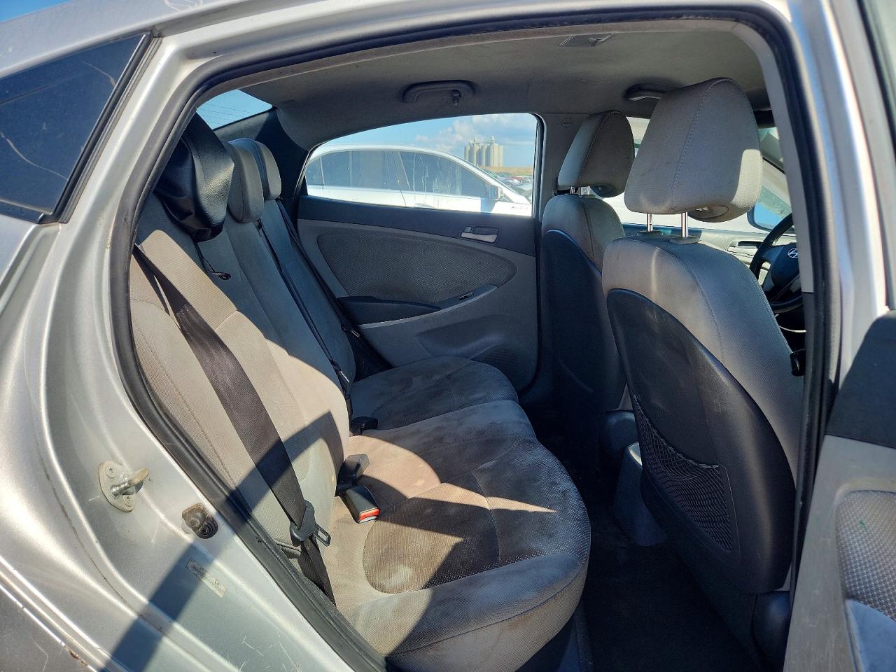 2013 Hyundai Accent Gls Серебряный vin: KMHCT4AE0DU523230