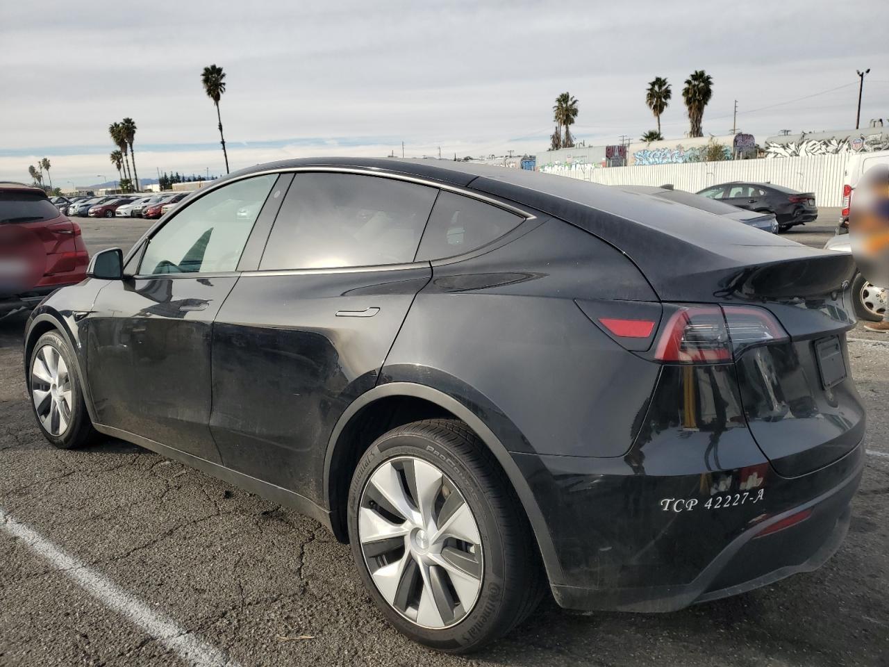 2023 Tesla Model Y Черный vin: 7SAYGAEE2PF740429