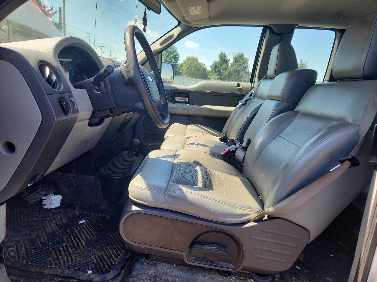 2005 Ford F150 Серебряный vin: 1FTVX14585NB75569