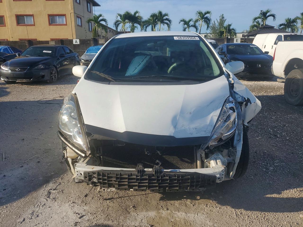 2010 Honda Fit Sport White vin: JHMGE8H43AC003883