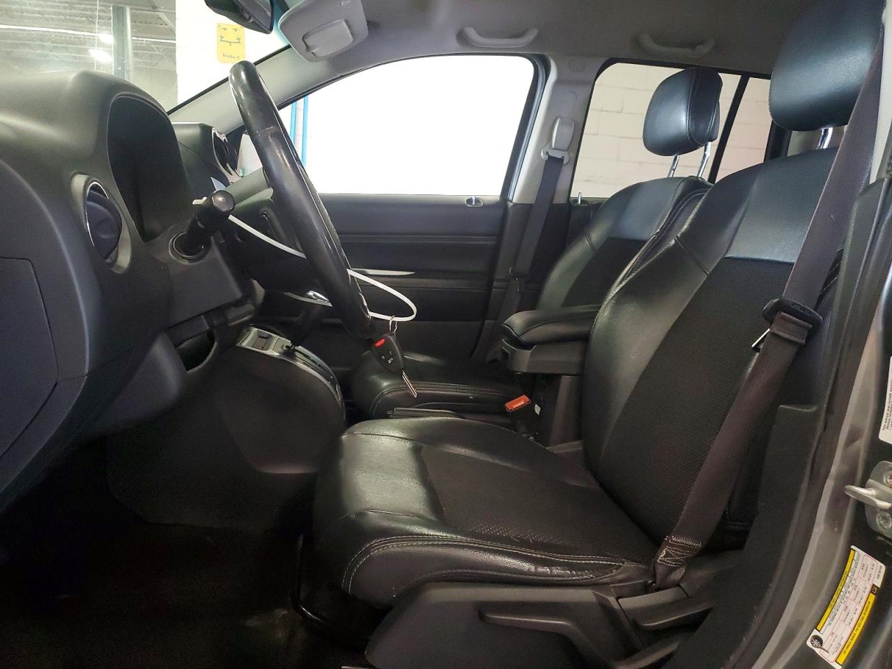 2014 Jeep Compass Latitude Серый vin: 1C4NJDEB9ED575749