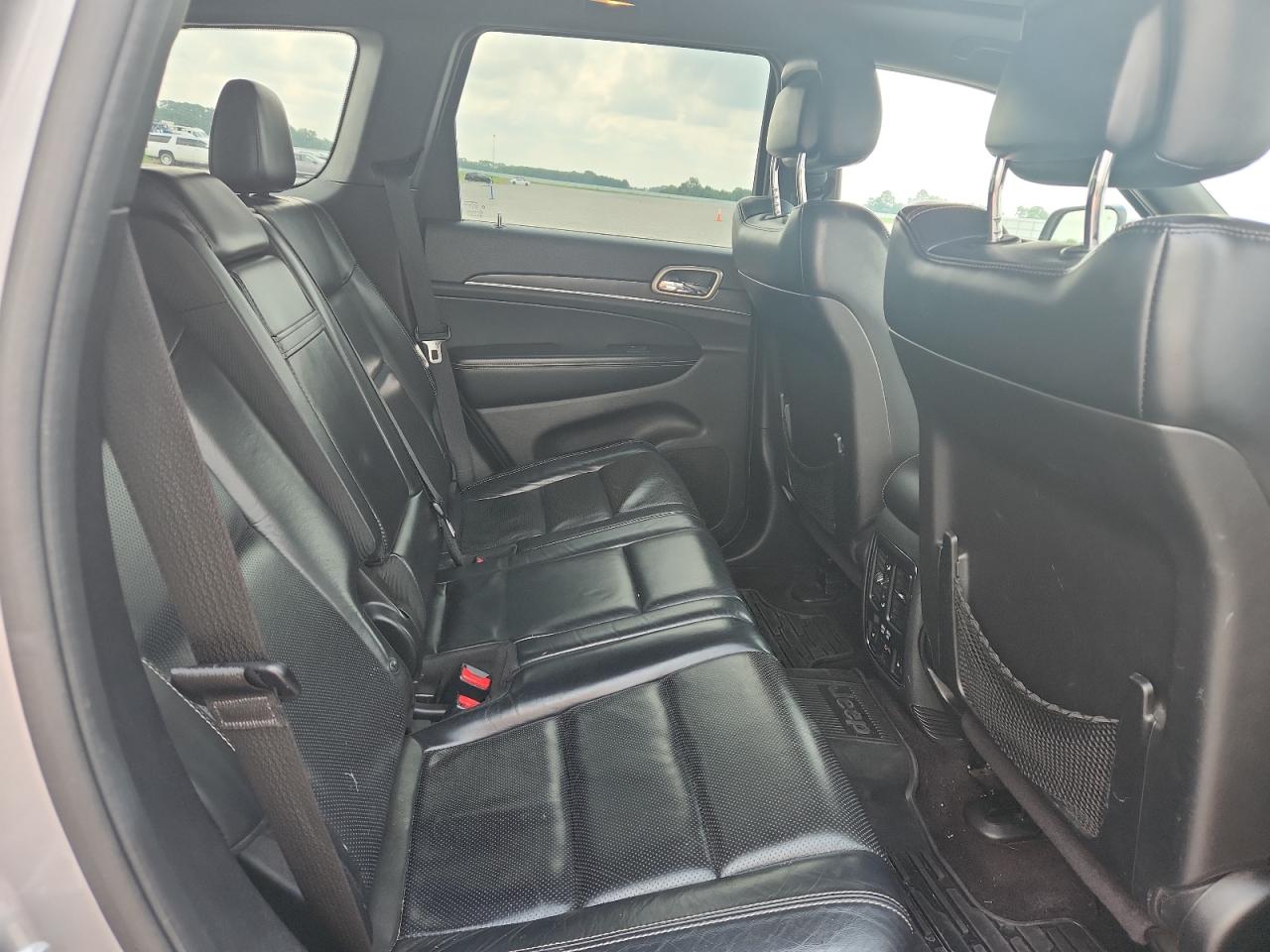 2015 Jeep Grand Cherokee Limited Silver vin: 1C4RJEBG6FC235344