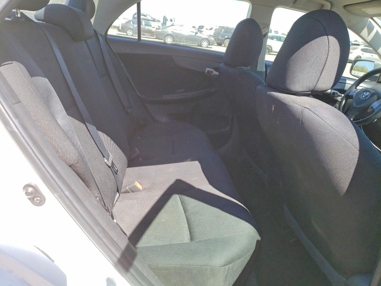 2009 Toyota Corolla S White vin: 1NXBU40E39Z034404