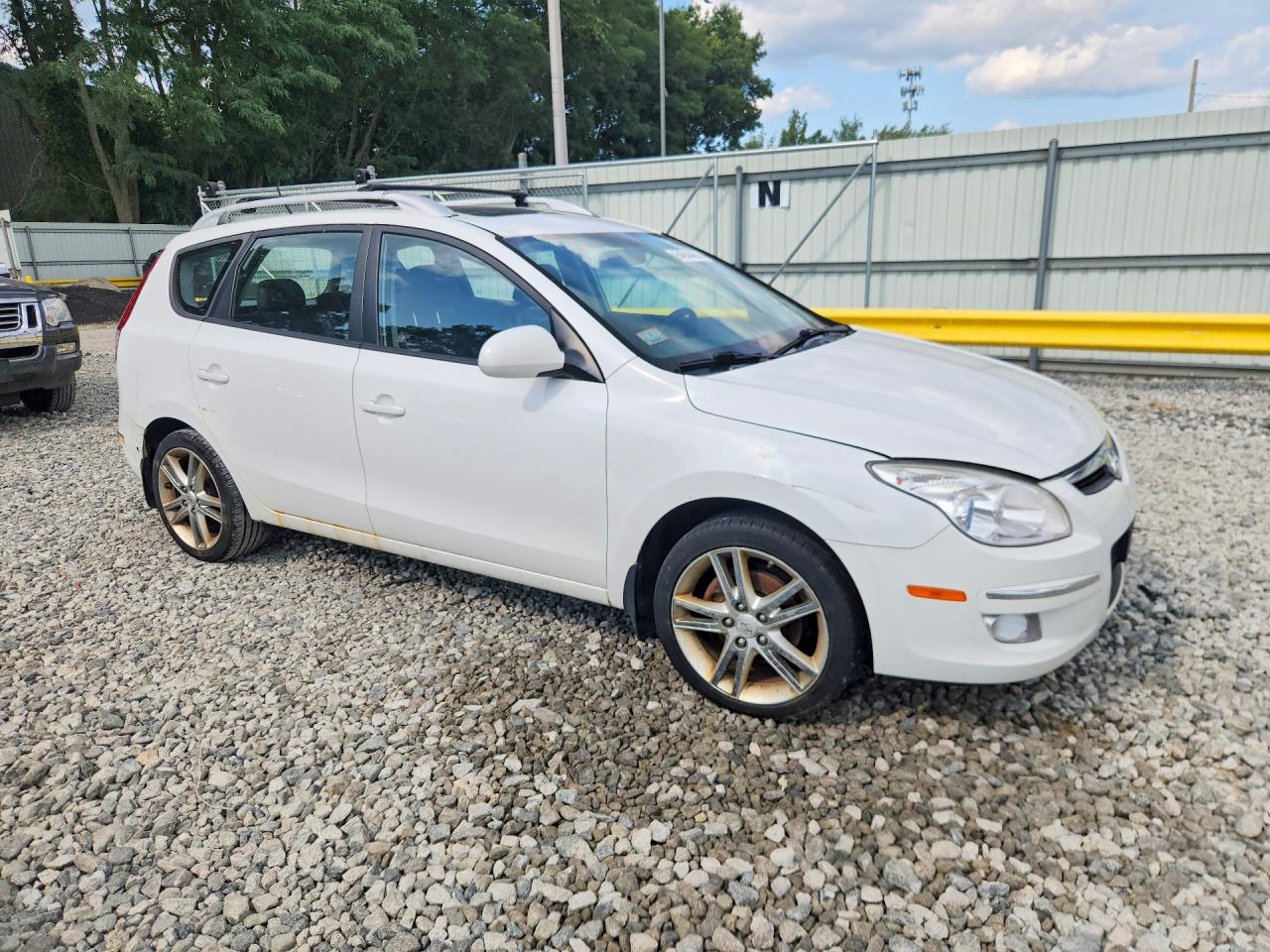 2012 Hyundai Elantra Touring Se White vin: KMHDC8AE3CU131689