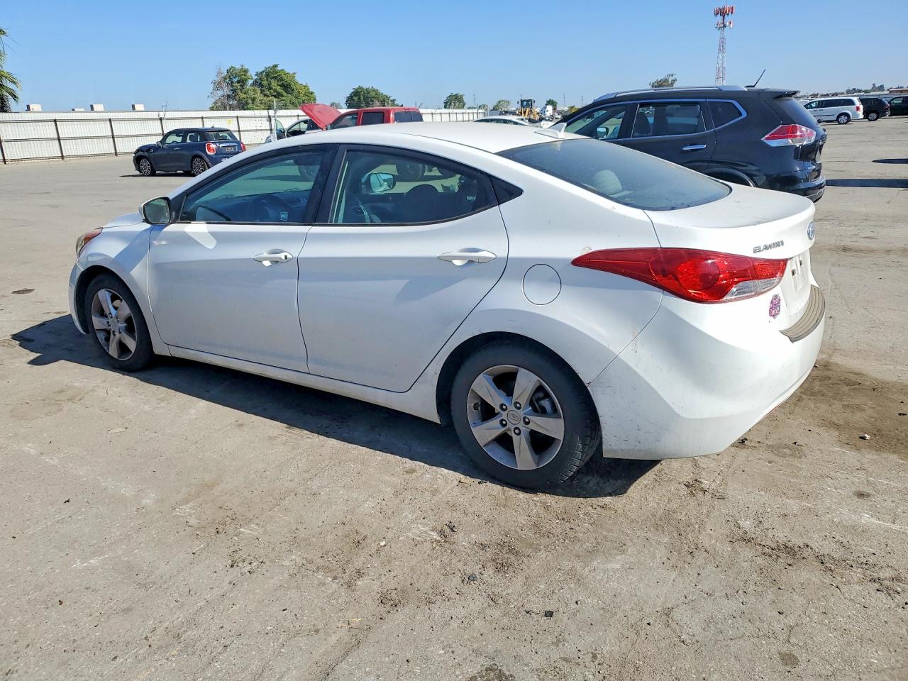2013 Hyundai Elantra Gls White vin: 5NPDH4AEXDH453403