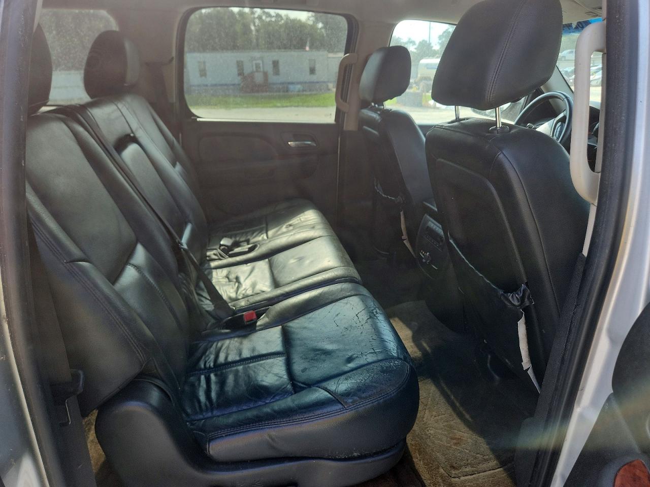 2011 Gmc Yukon Xl C1500 Sle Silver vin: 1GKS1HE06BR164465