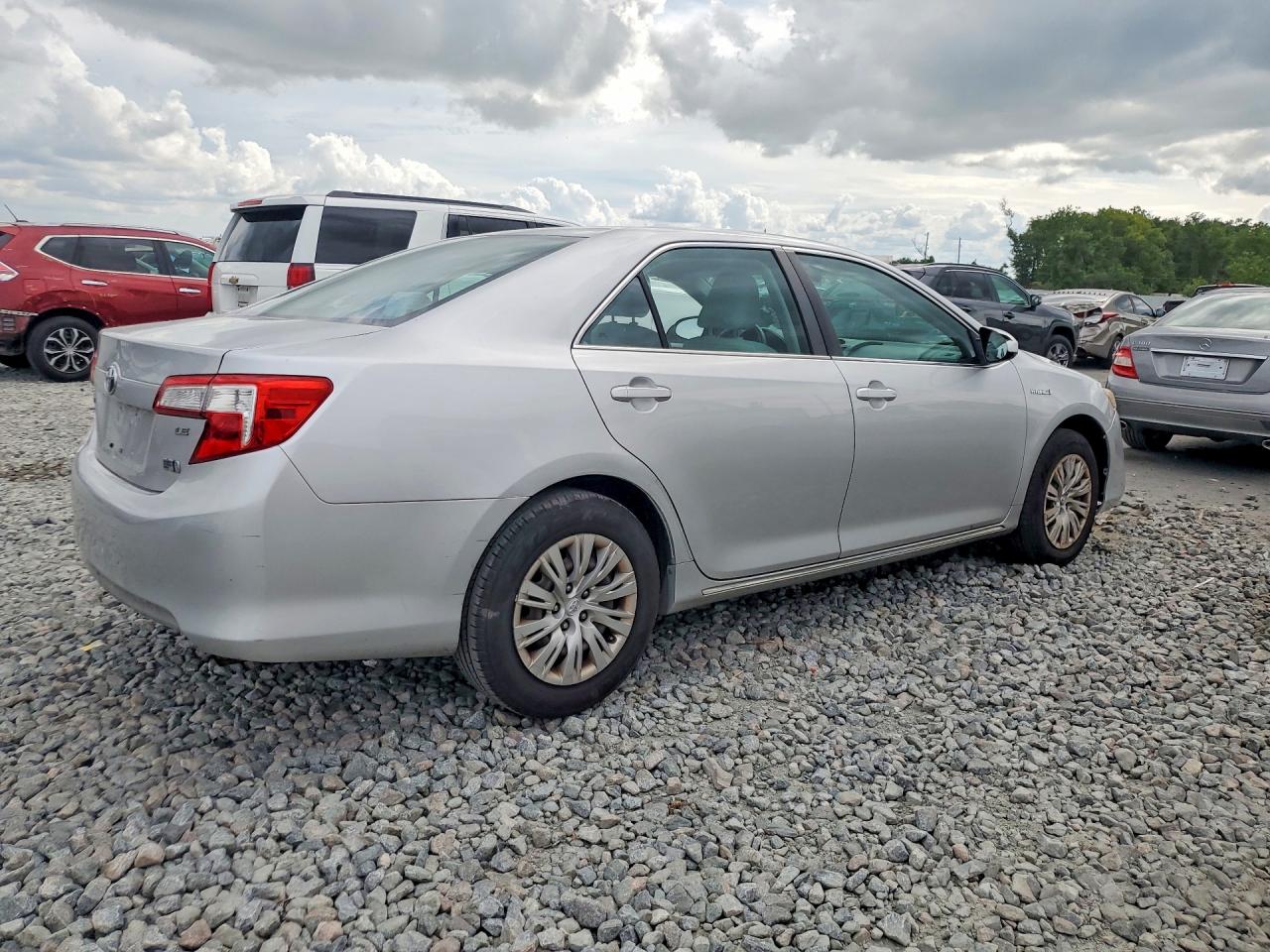 2012 Toyota Camry Hybrid Le Silver vin: 4T1BD1FK4CU029831