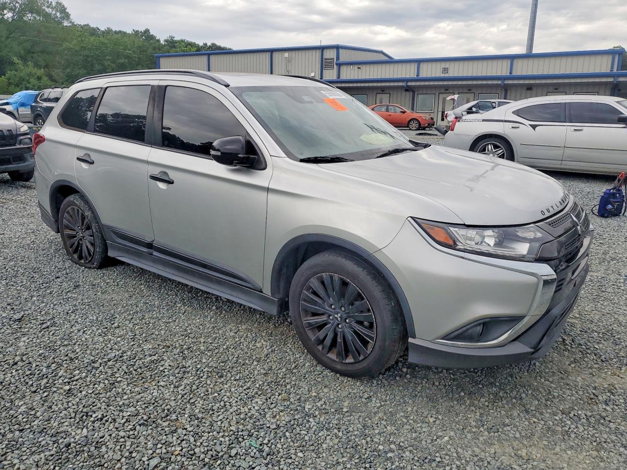 2020 Mitsubishi Outlander Se Серебряный vin: JA4AD3A35LZ006857