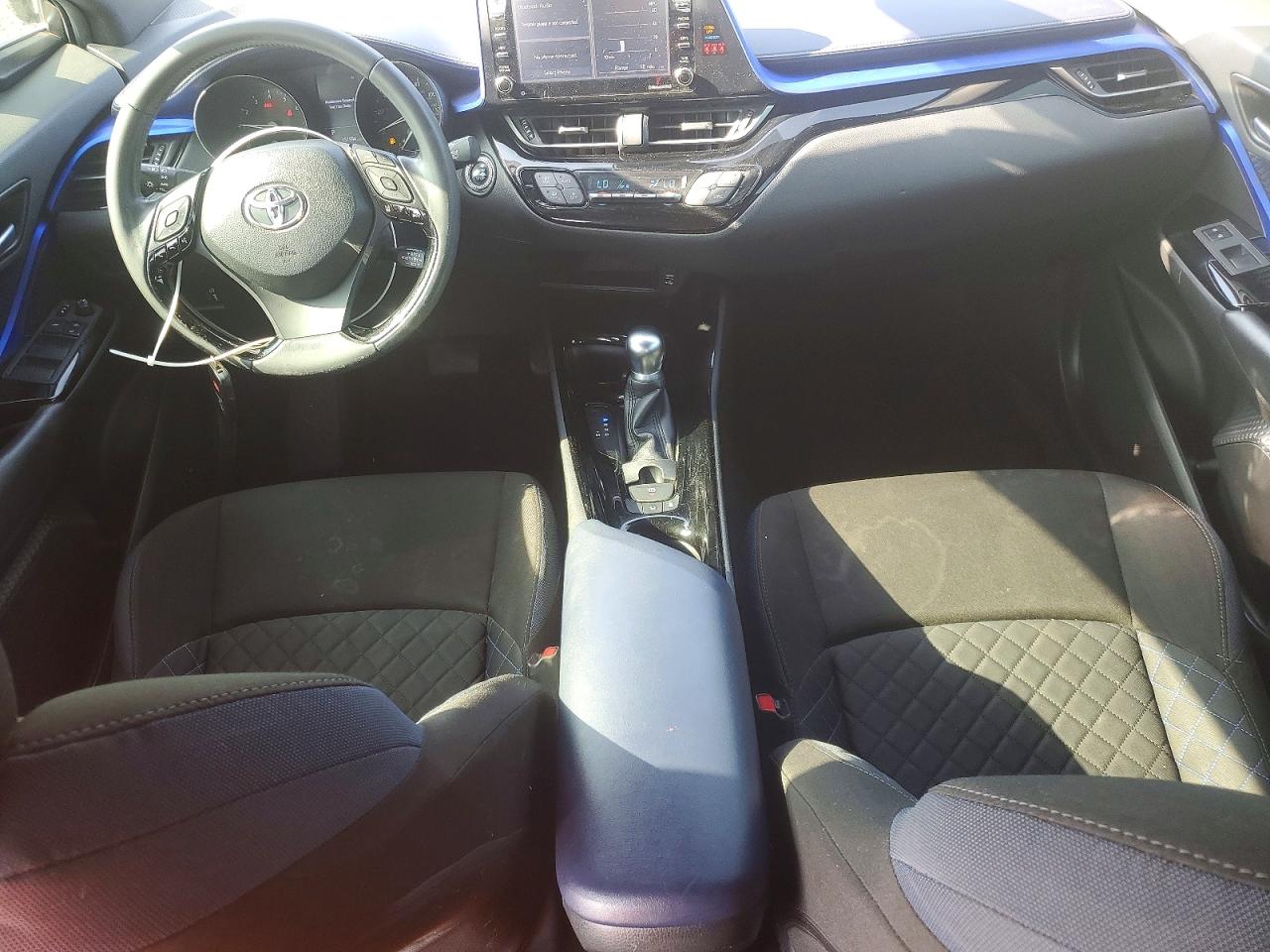 2020 Toyota C-hr Xle Gray vin: JTNKHMBX6L1077128