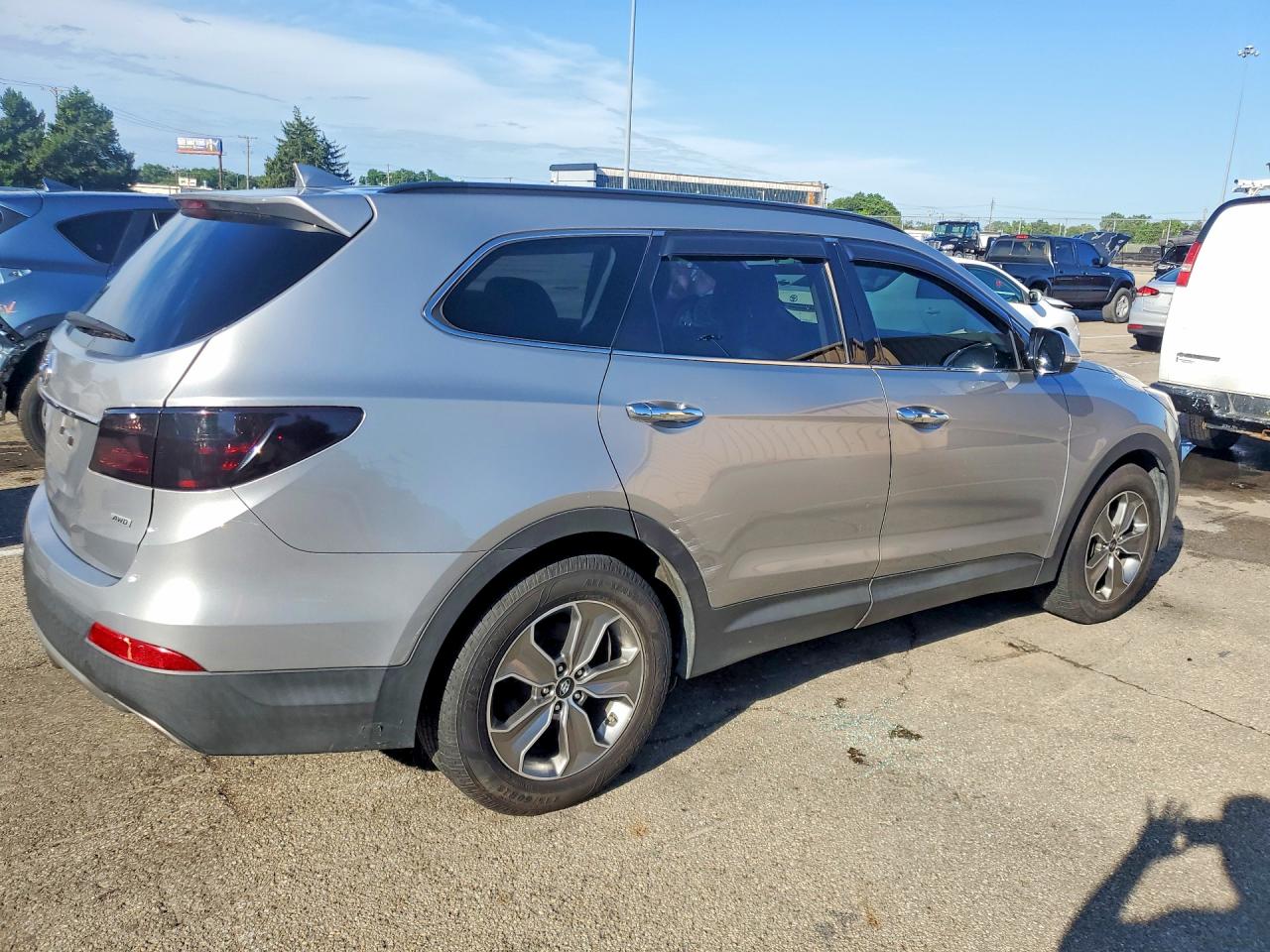2014 Hyundai Santa Fe Gls Серебряный vin: KM8SNDHF2EU047360