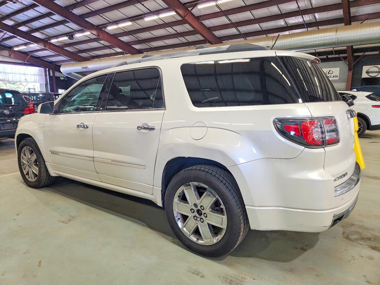 2015 Gmc Acadia Denali White vin: 1GKKVTKD3FJ216590