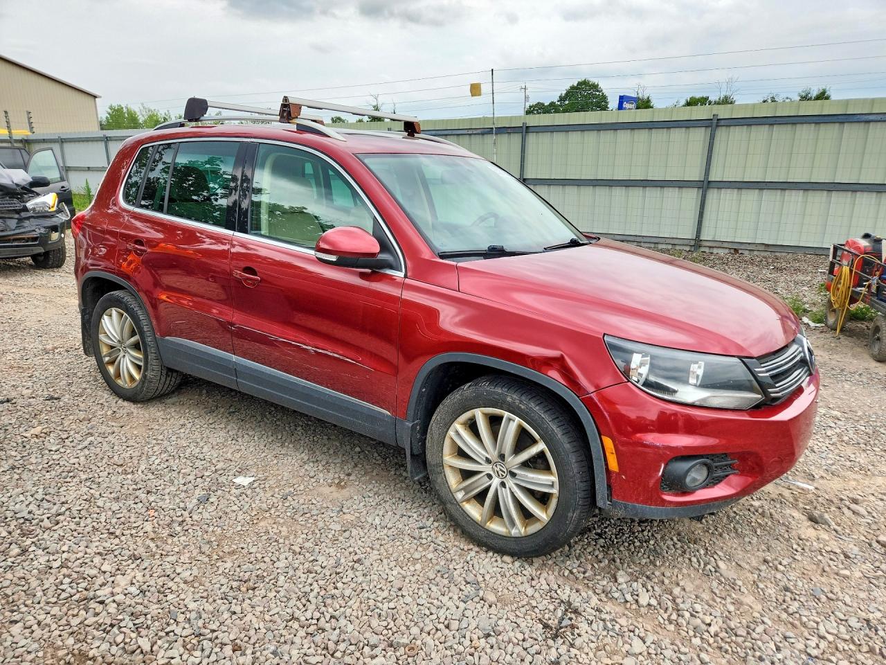 2015 Volkswagen Tiguan S Red vin: WVGBV7AX4FW098949