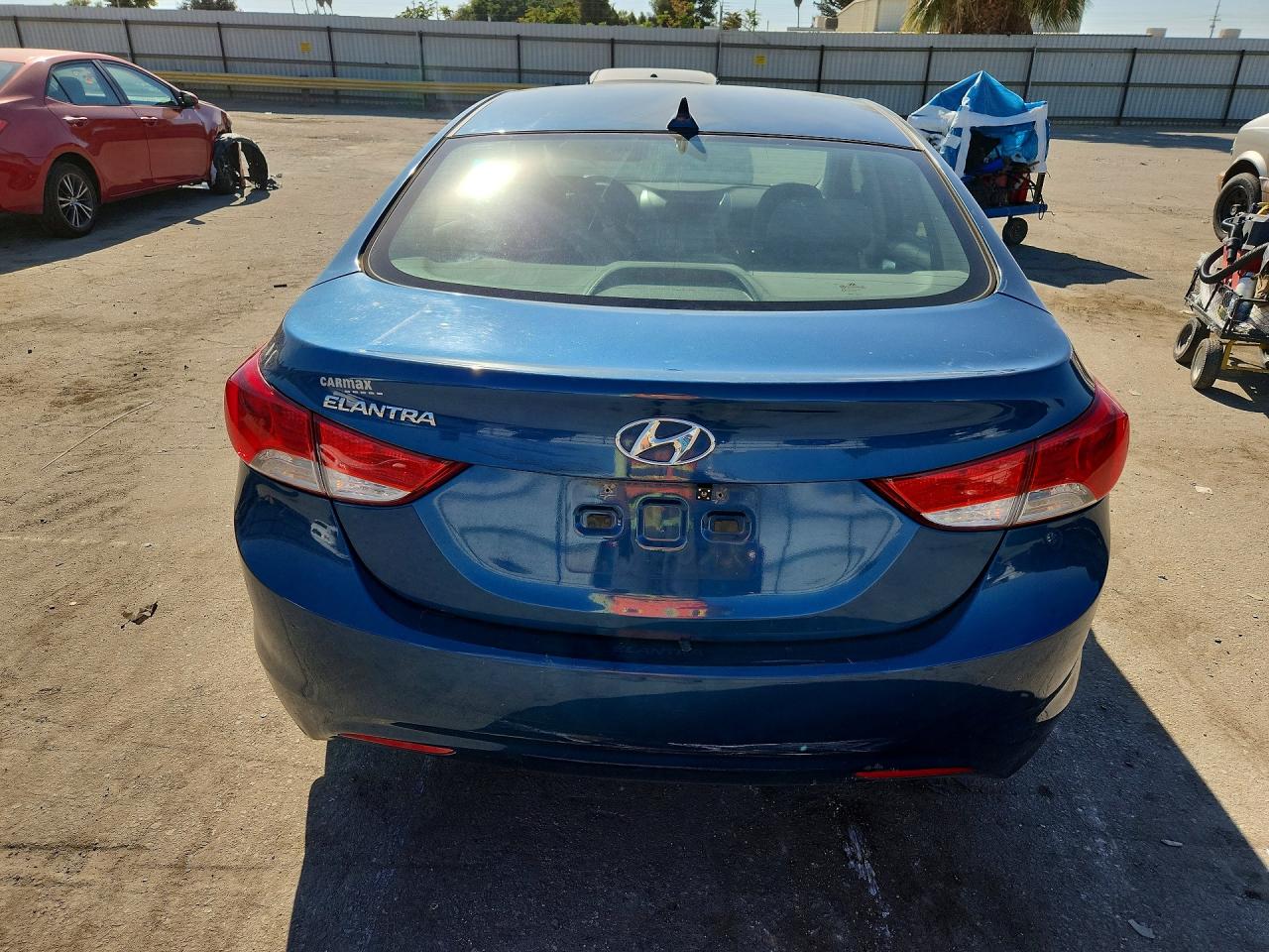 2013 Hyundai Elantra Gls Blue vin: KMHDH4AEXDU963591