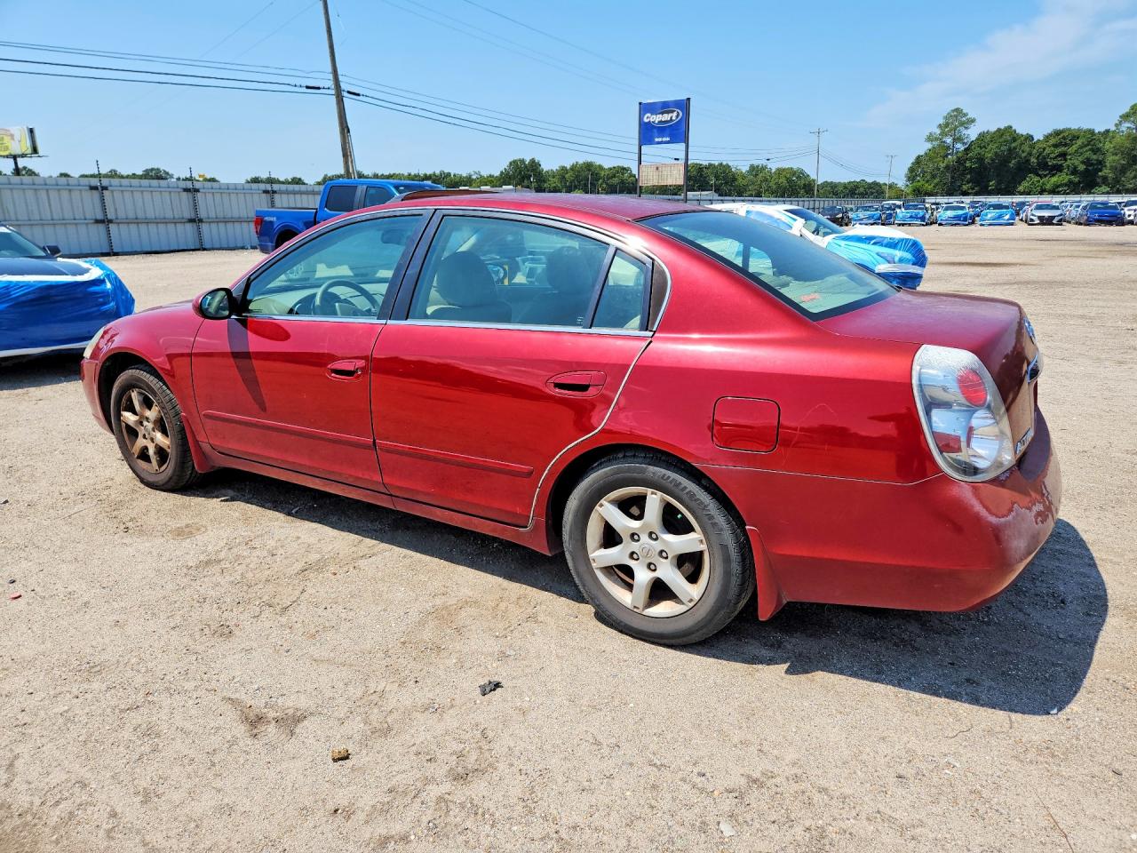 2006 Nissan Altima 2.5 Red vin: 1N4AL11D66C140568